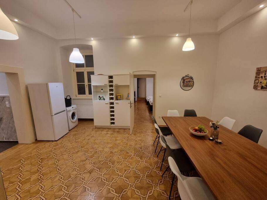 Sissi Royal Suite - Inner City 4 Bedroom Apartment Viyana Dış mekan fotoğraf