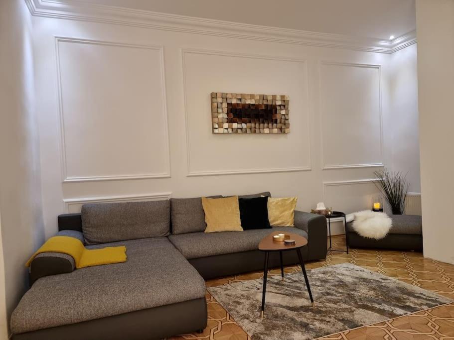 Sissi Royal Suite - Inner City 4 Bedroom Apartment Viyana Dış mekan fotoğraf