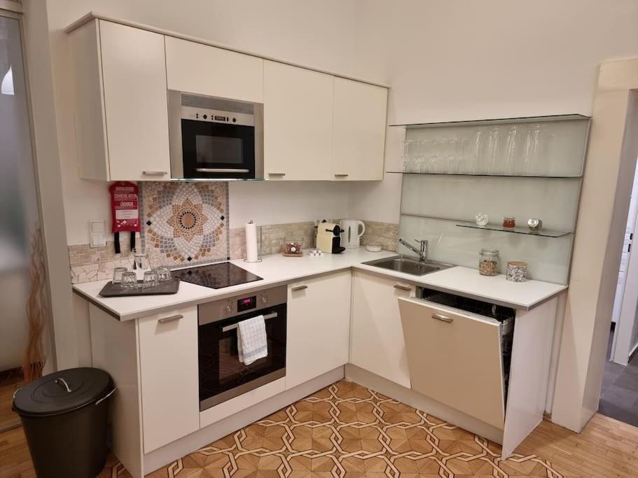 Sissi Royal Suite - Inner City 4 Bedroom Apartment Viyana Dış mekan fotoğraf